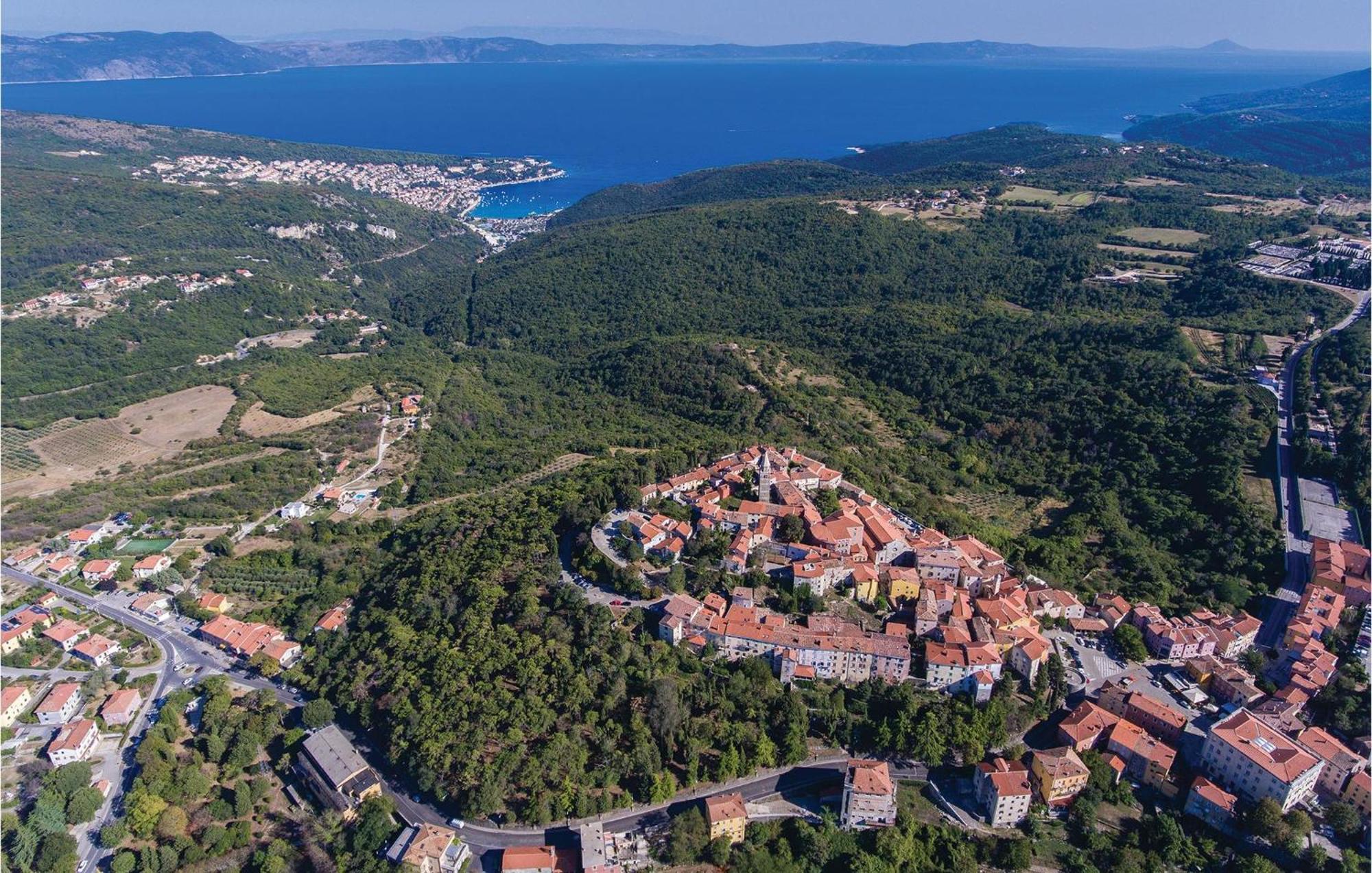 2 Bedroom Gorgeous Apartment In Labin Rasa Экстерьер фото